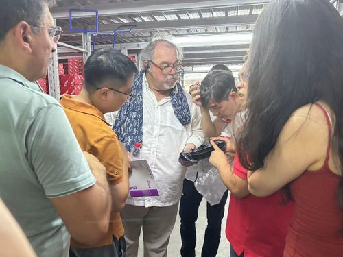 آخرین مورد شرکت گروه Cipanguo از فرانسه برای تور به شرکت ما آمدند