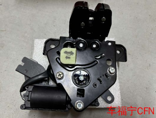 تسلا مدل 3/Y صندوق عقب قفل سیاه خنک کننده تنظیم شده